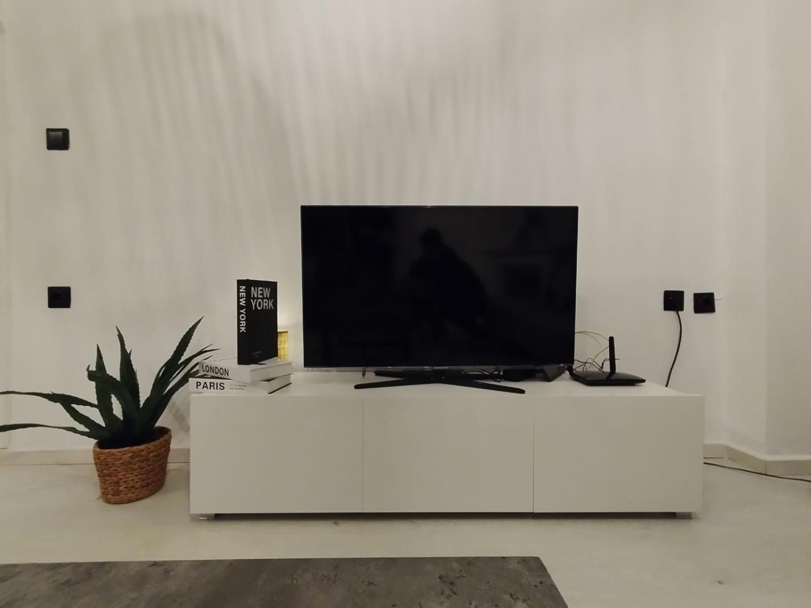 Black N' White Cozy Housegarden Αλεξανδρούπολη Εξωτερικό φωτογραφία