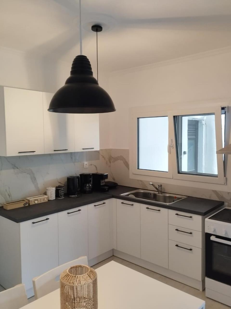 Black N' White Cozy Housegarden Αλεξανδρούπολη Εξωτερικό φωτογραφία