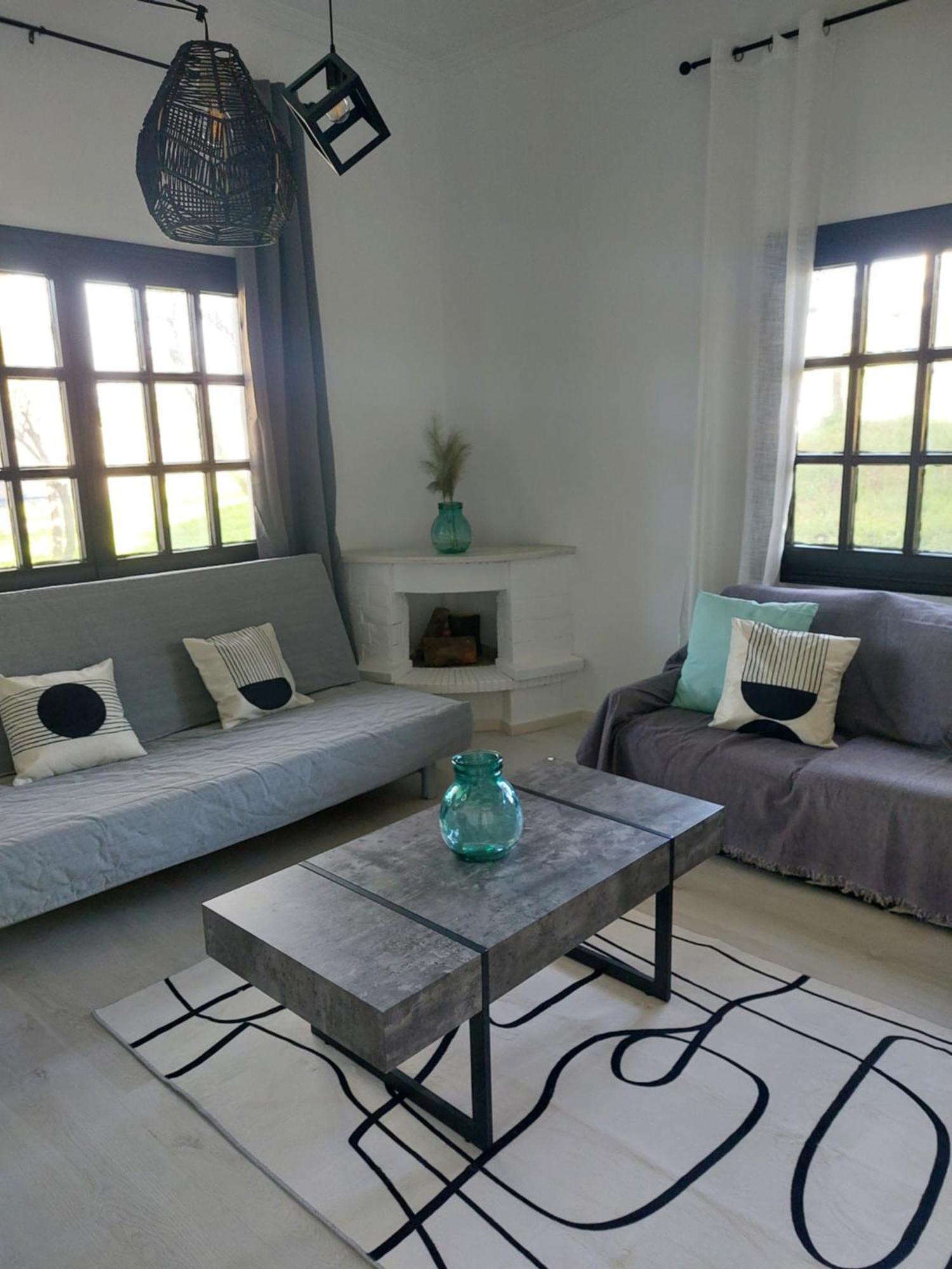Black N' White Cozy Housegarden Αλεξανδρούπολη Εξωτερικό φωτογραφία
