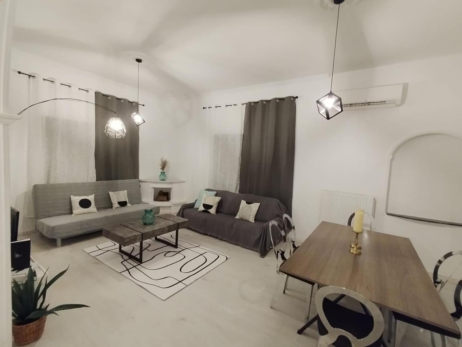 Black N' White Cozy Housegarden Αλεξανδρούπολη Εξωτερικό φωτογραφία